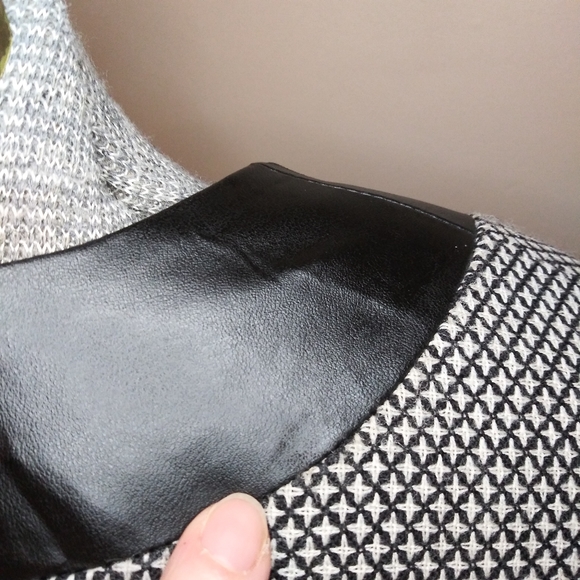 Vintage Neiman Marcus Black/Ivory Cropped Wool Jacket With Genuine Leather Trim - Picture 13 of 16